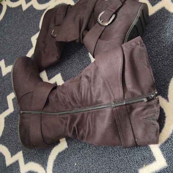 🎉HP Journee Collection Jester Extra Wide Calf Black Suede-Feel Boots 9.5 - Picture 4 of 9